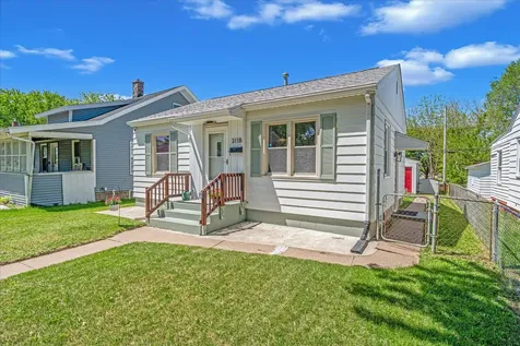 3118 9 1/2 Street Rock Island IL 61201