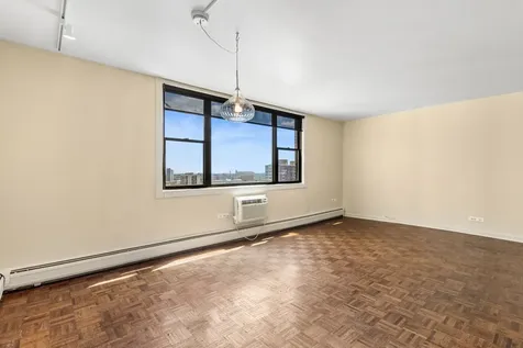 6325 North Sheridan Road Chicago IL 60660