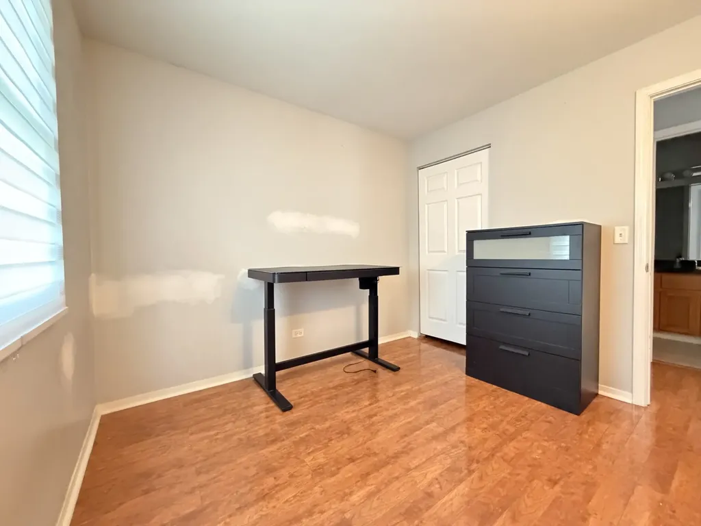 1900 Stanford Drive Naperville IL 60565
