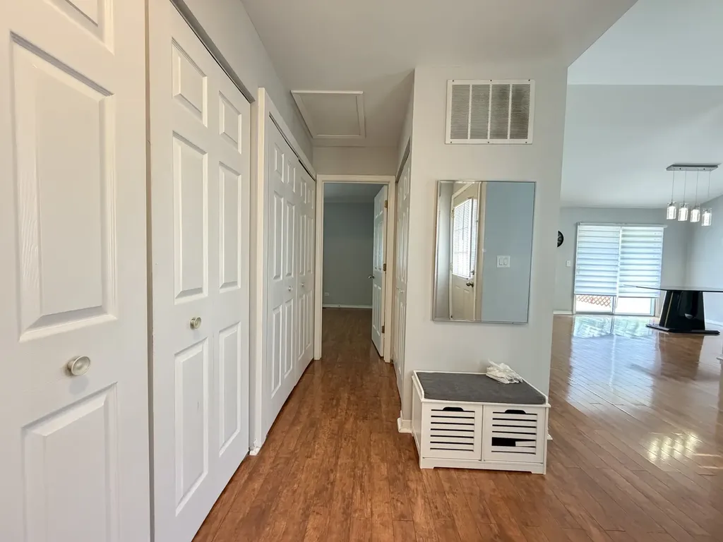 1900 Stanford Drive Naperville IL 60565