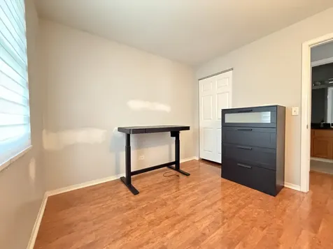 1900 Stanford Drive Naperville IL 60565