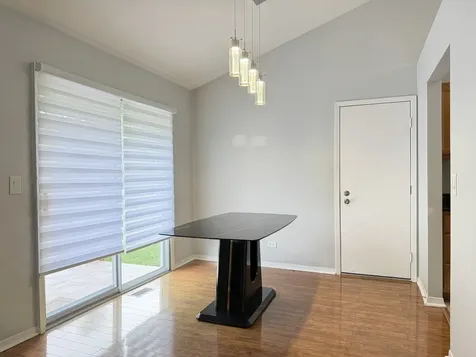 1900 Stanford Drive Naperville IL 60565