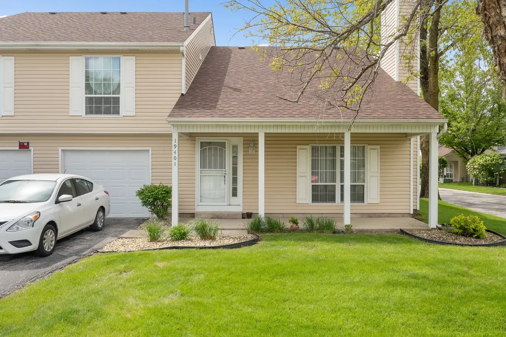 19401 Hickory Place Country Club Hills IL 60478