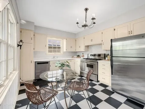 218 South Edgewood Avenue La Grange IL 60525