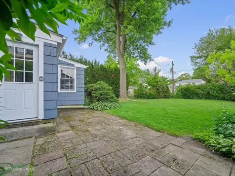 218 South Edgewood Avenue La Grange IL 60525