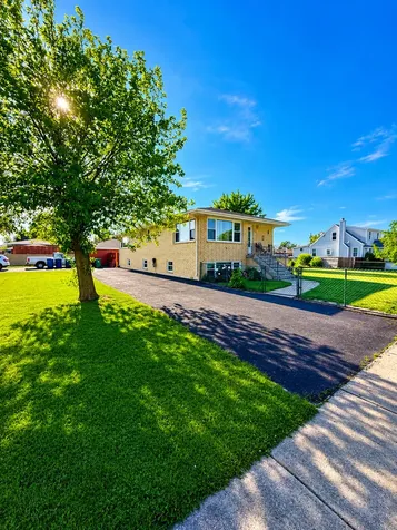 8356 South 78th Avenue Bridgeview IL 60455