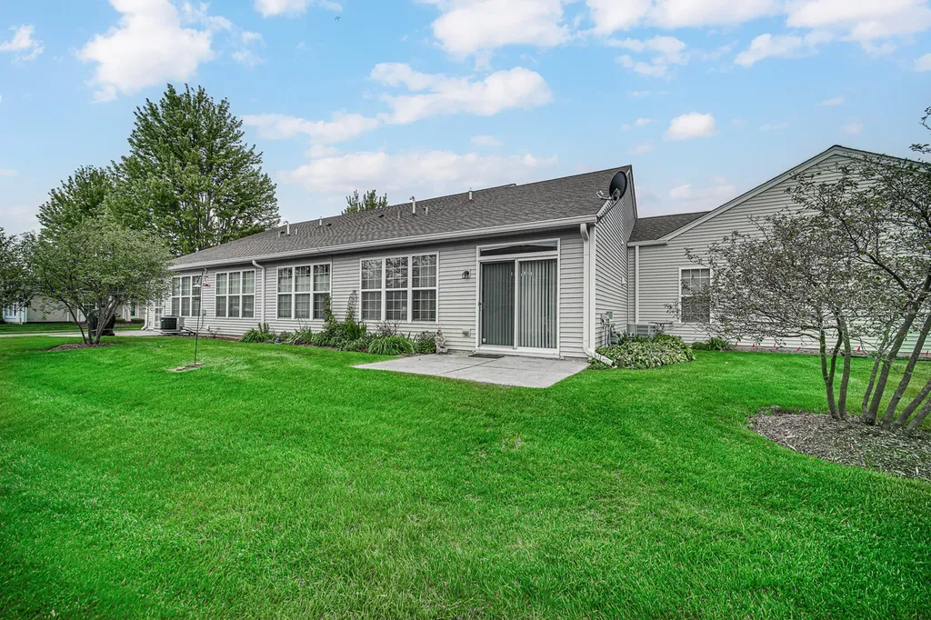 13528 Bonaire Road Huntley IL 60142
