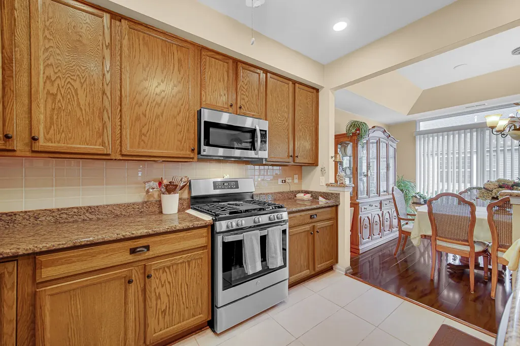 13528 Bonaire Road Huntley IL 60142