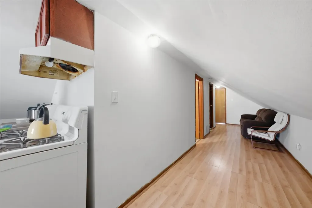 4349 South Komensky Avenue Chicago IL 60632