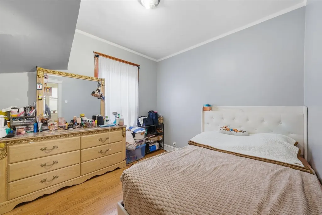 4349 South Komensky Avenue Chicago IL 60632