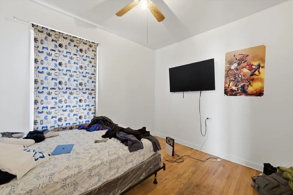 4349 South Komensky Avenue Chicago IL 60632