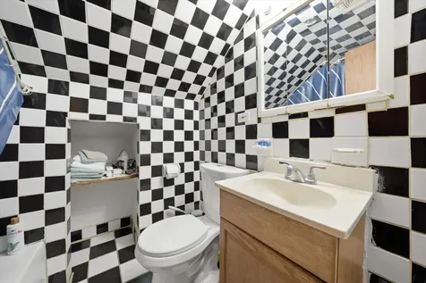 4349 South Komensky Avenue Chicago IL 60632
