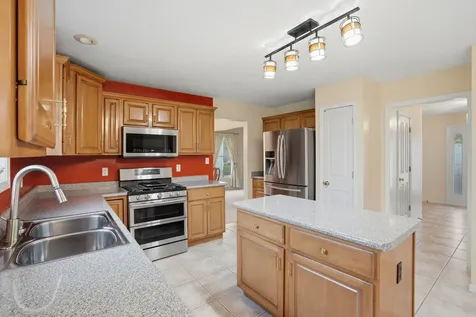 3415 79TH Street Moline IL 61265