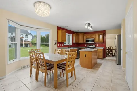 3415 79TH Street Moline IL 61265