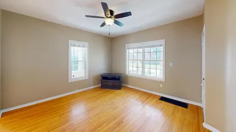 276 Morgan Street Elgin IL 60123