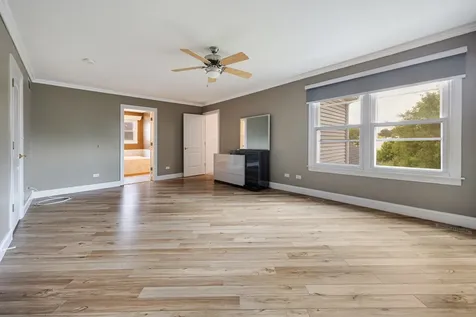 335 West Carriage Lane Bensenville IL 60106