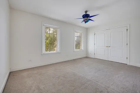 335 West Carriage Lane Bensenville IL 60106
