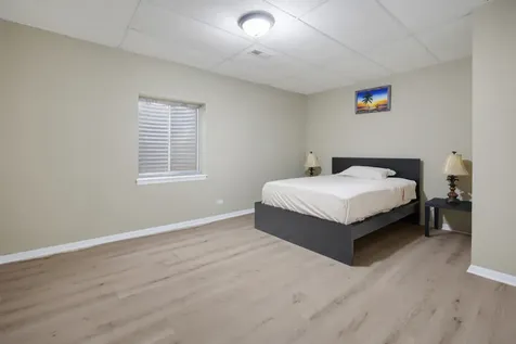 335 West Carriage Lane Bensenville IL 60106