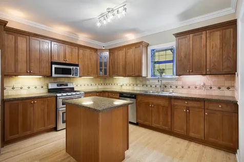 335 West Carriage Lane Bensenville IL 60106