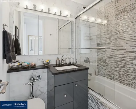 330 West Diversey Parkway Chicago IL 60657