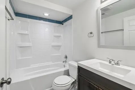 207 North Idlewild Avenue Mundelein IL 60060