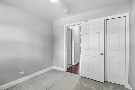 207 North Idlewild Avenue Mundelein IL 60060