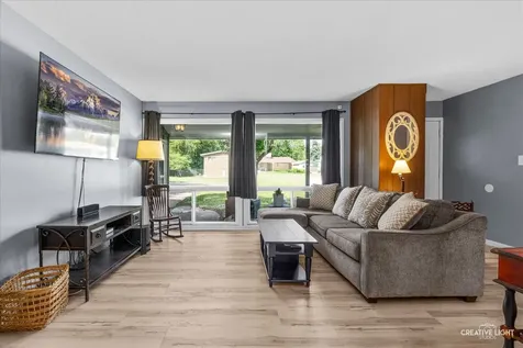 4 Woodcliff Road Montgomery IL 60538