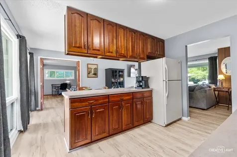 4 Woodcliff Road Montgomery IL 60538