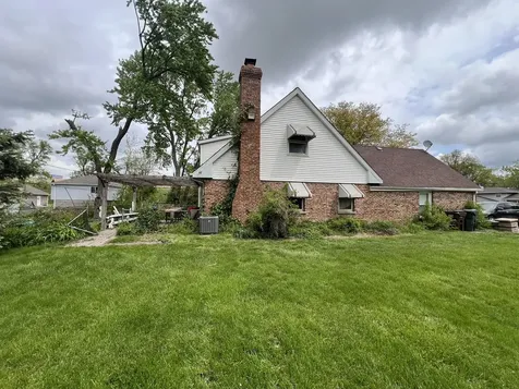 17208 Loomis Avenue East Hazel Crest IL 60429