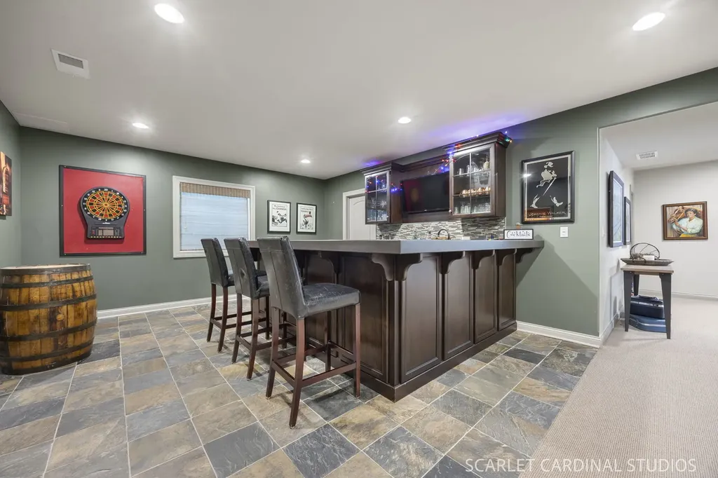 835 South Wright Street Naperville IL 60540