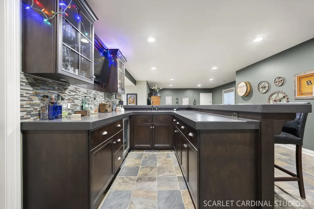 835 South Wright Street Naperville IL 60540
