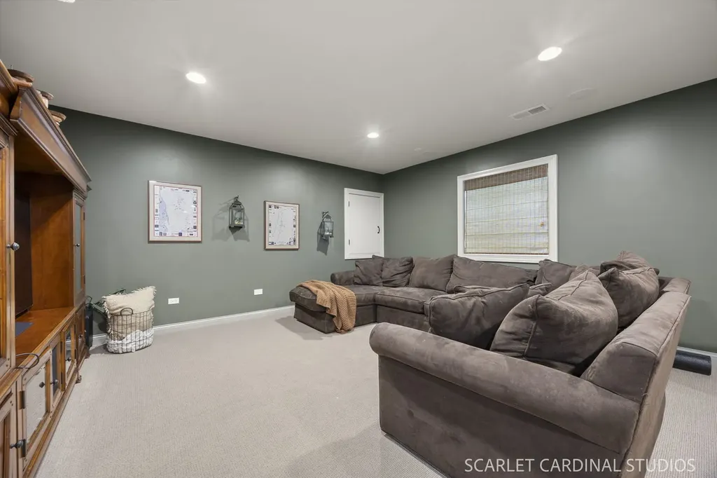 835 South Wright Street Naperville IL 60540