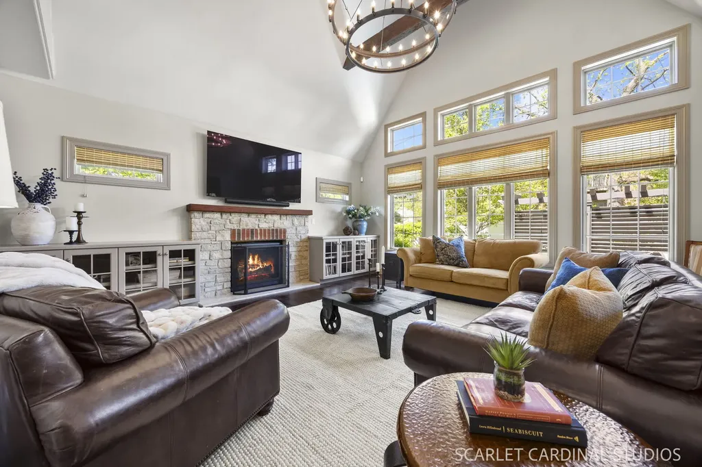 835 South Wright Street Naperville IL 60540