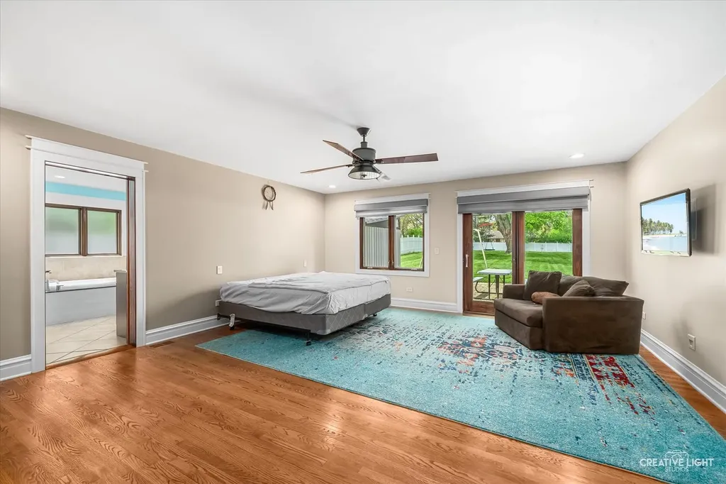 10S060 Clarendon Hills Road Willowbrook IL 60527