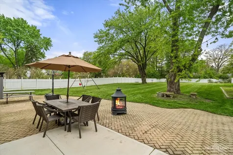 10S060 Clarendon Hills Road Willowbrook IL 60527