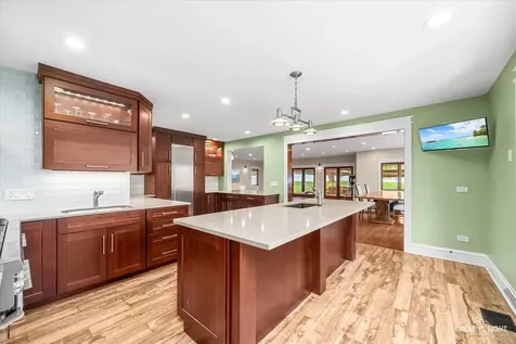 10S060 Clarendon Hills Road Willowbrook IL 60527