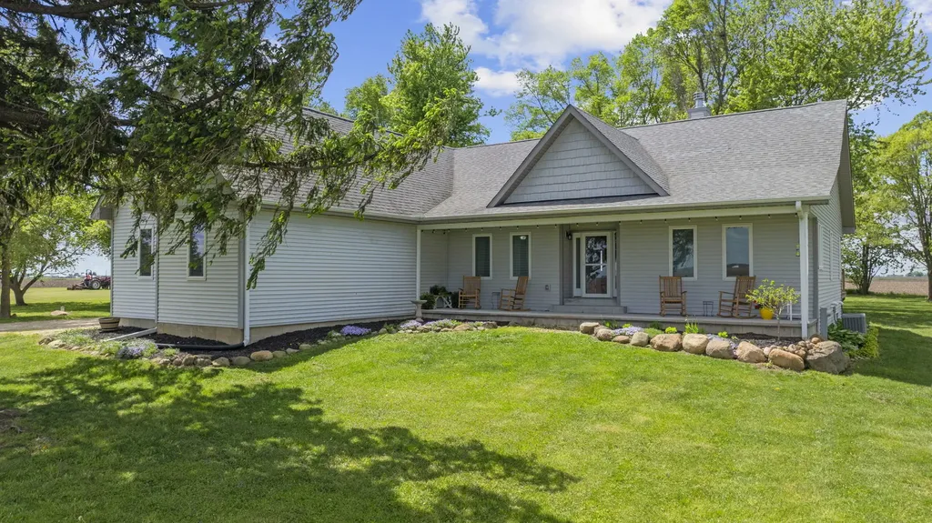 1765 Brooklyn Road Ashton IL 61006