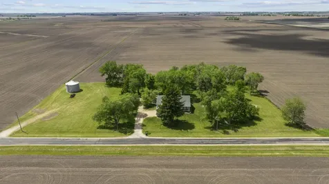 1765 Brooklyn Road Ashton IL 61006
