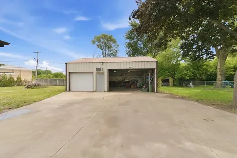 3537 N Lewis Avenue Beach Park IL 60087