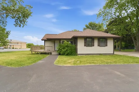 3537 N Lewis Avenue Beach Park IL 60087
