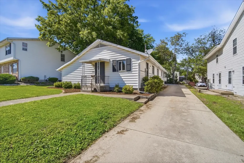 506 East College Avenue Normal IL 61761