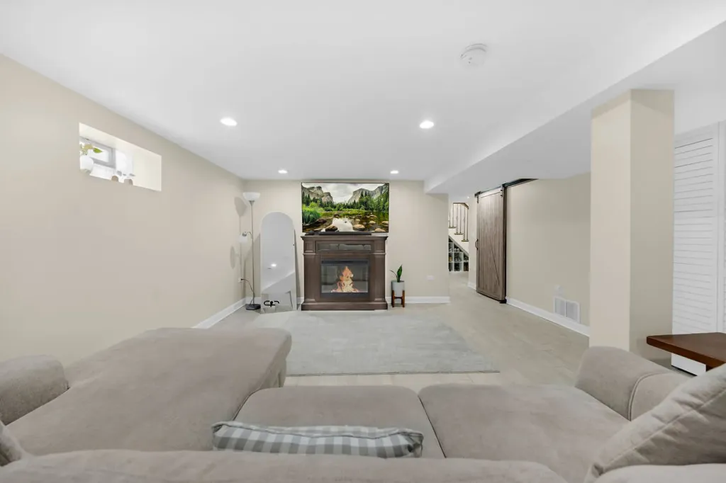 6449 South Kenneth Avenue Chicago IL 60629
