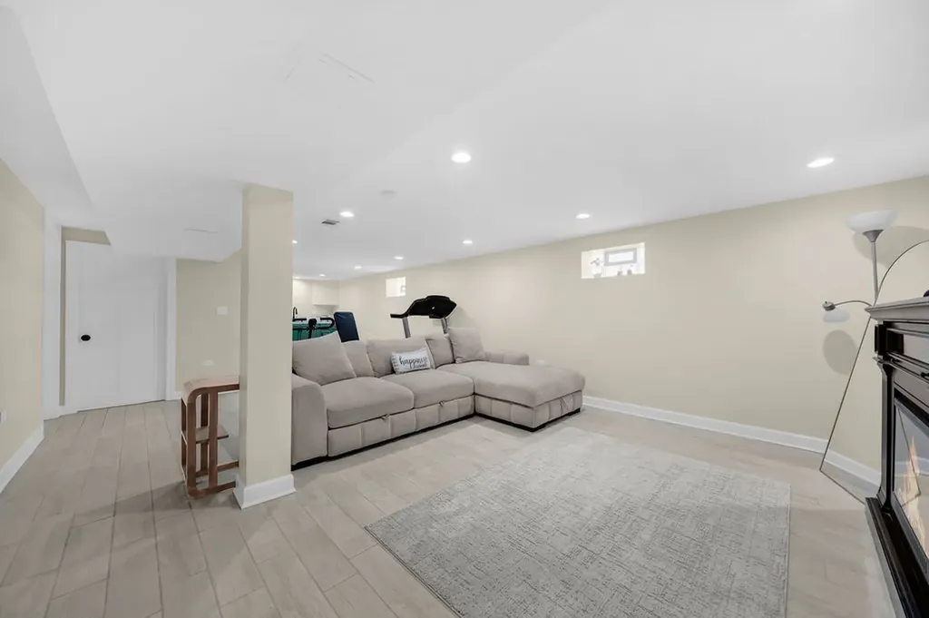 6449 South Kenneth Avenue Chicago IL 60629