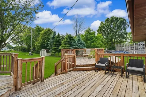 218 North Crossley Street Melvin IL 60952