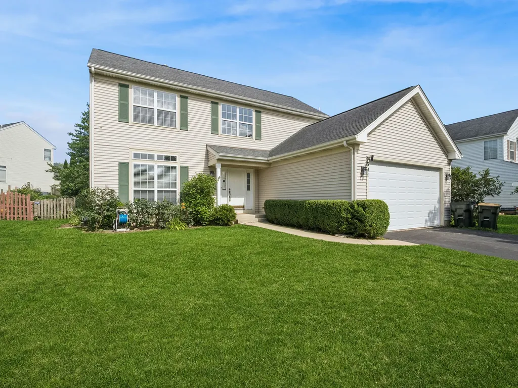 341 South Clearview Circle Round Lake IL 60073