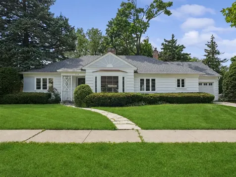 904 South 2nd Avenue Des Plaines IL 60016