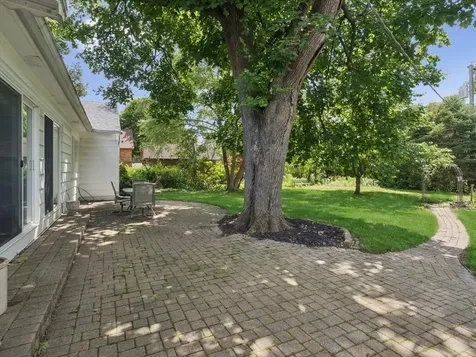 904 South 2nd Avenue Des Plaines IL 60016