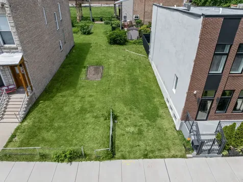 3808 South Wabash Avenue Chicago IL 60653