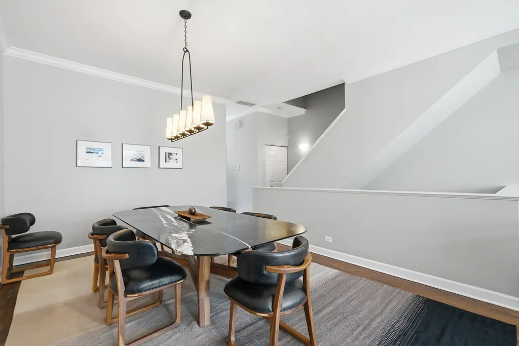 367 West Superior Street Chicago IL 60654
