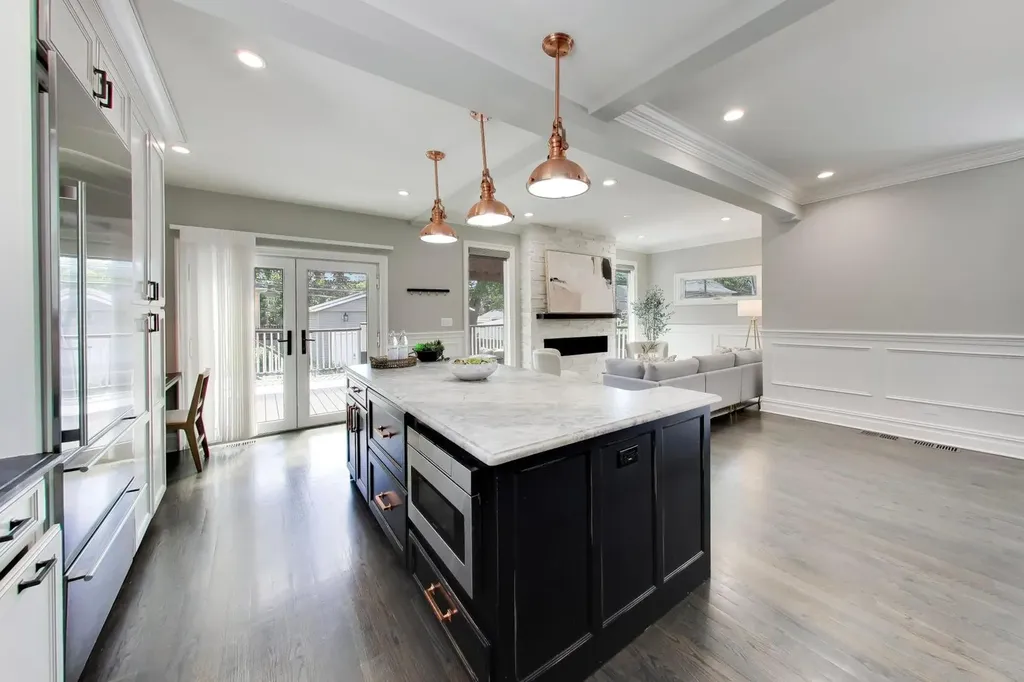 3923 North Kilbourn Avenue Chicago IL 60641